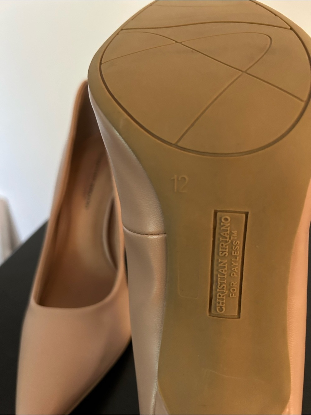 Valentino Garavani Blush Nude Pointed-Toe Leather Pumps - Picture 3 of 6